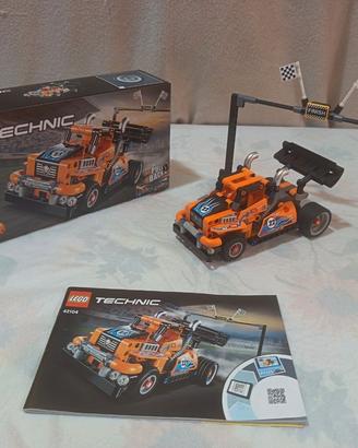Lego Technic 42104 - Camion da gara Pull Back 2in1