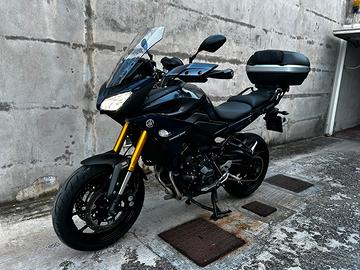 Yamaha tracer 900