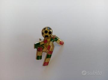 Mitica spilla "ciao" italia '90