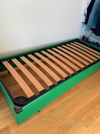 letto singolo con testata contenitore