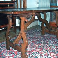 Tavolo antico in noce fratino