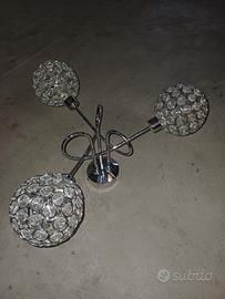 Lampadario a goccia e bajour