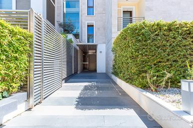 Trivano arredato in prestigioso condominio