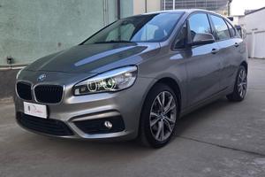 BMW 220i Active Tourer Advantage