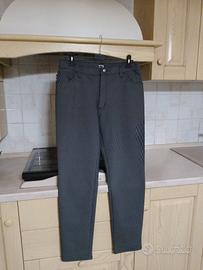 Pantaloni a sigaretta 