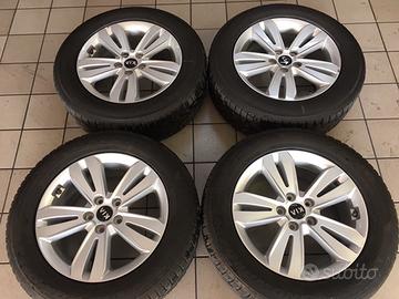 Cerchi in lega 17 originali kia sportage con gomme