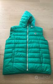 Piumino smanicato con cappuccio staccabile