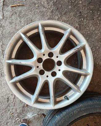 4 cerchi in lega Mercedes e 5 gomme estive 