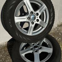 Cerchi in lega con gomme invernali