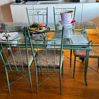 Tavolo artigianale in ferro battuto e cristallo