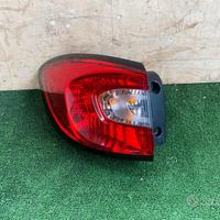 Stop posteriore sinistro renault captur 2015
