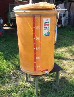 Due vasche per il vino come nuove