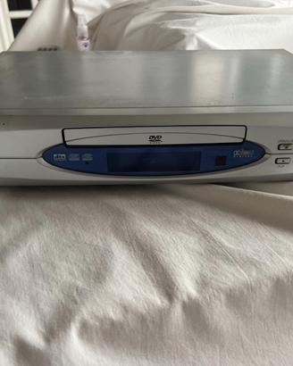 Lettore DVD/CD Daewoo S2122 con telecomando