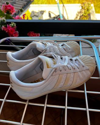 Adidas Superstar