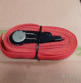 Cinghia a cricchetto