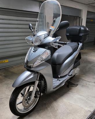 Honda SH 300