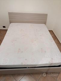 Letto matrimoniale con contenitore + materasso 