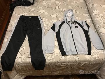 Tuta Nike Air taglia M mai indossata