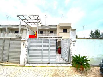 PORZIONE DI BIFAMILIARE A LECCE