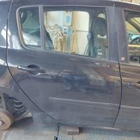Porta posteriore dx RENAULT CLIO del 2011