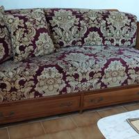 Divano antico in legno – TENUTO BENISSIMO