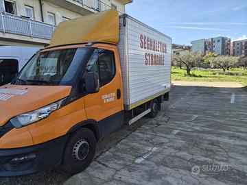 iveco daily 35 s12 con mezza sponda