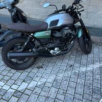 Moto Guzzi V7 Centenario