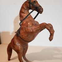 Statua di cavallo.