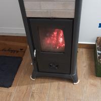 Stufa a legna NORDICA MODELLO GEMMA 6KW