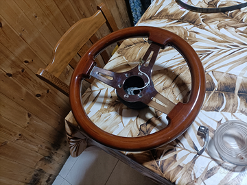 Volante in radica di noce