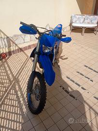 Moto enduro