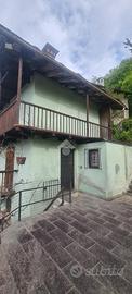CASA SEMINDIPENDENTE A CERES