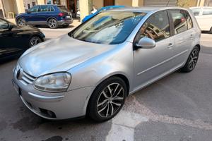 VOLKSWAGEN GOLF 1.9 105 CV HIGHLINE SEMPRE SEGUITA
