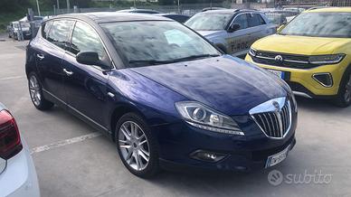 LANCIA DELTA 2.0 - Platino