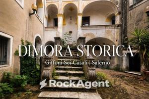 Palazzo / Stabile di 1000 m² con più di 5 locali a