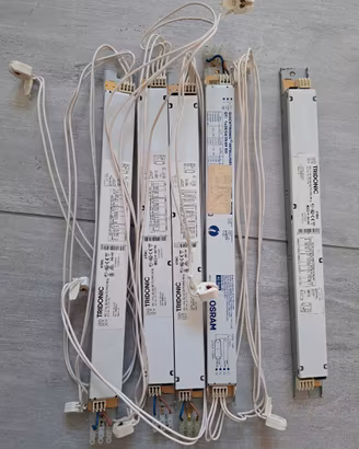 REATTORI ELETTRONICI CABLAGGI 2X49W T5 T-5 A2-BAT