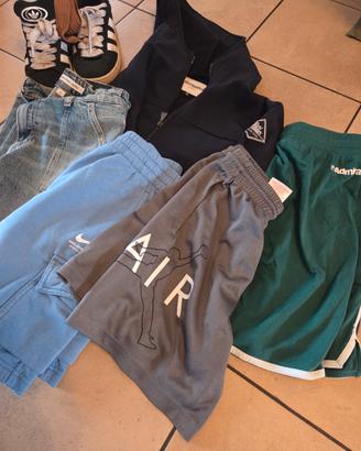 Stock vestiario 12enne 