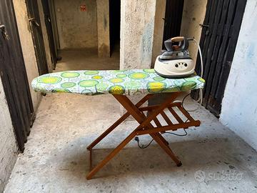 Ferro da stiro con caldaia e asse da stiro