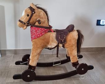 Cavallo a dondolo per bambini