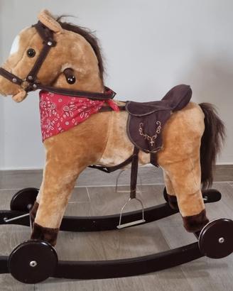 Cavallo a dondolo per bambini