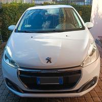 PEUGEOT 208 - PURETECH BLACK LINE 1200 CC - 60 KW