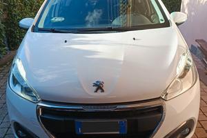 PEUGEOT 208 - PURETECH BLACK LINE 1200 CC - 60 KW