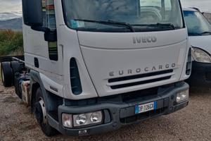 Iveco Eurocargo 100E22 AdBlue a Telaio