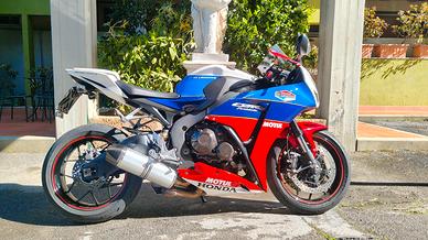 CBR 1000 rr Fireblade 