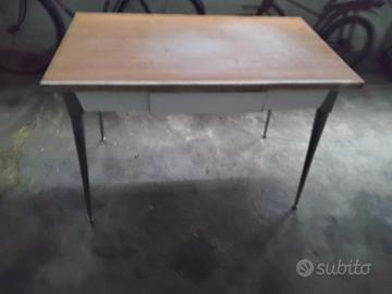 tavolino in formica 110 x 70