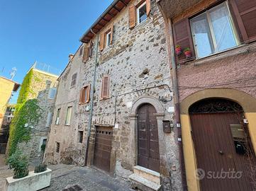 PALAZZINA A MONTE COMPATRI