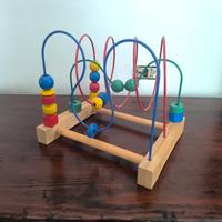 Giocattolo in legno per bambini 