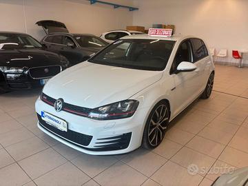 Volkswagen Golf GTI Performance 2.0 TSI 230 CV DSG