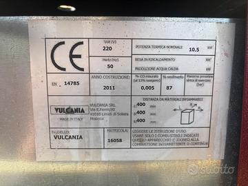 Stufa a pellet Vulcania 10,5 kW – Made in Italy