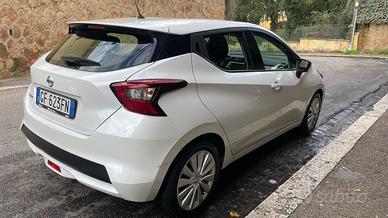 Nissan micra 1.0 acenta